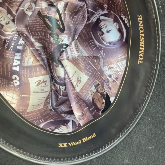 Quality Wool Hat with Silver Buckle Detail - Picture 5 of 6